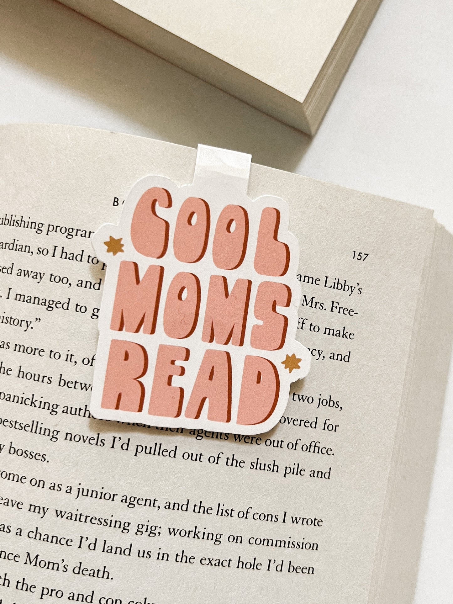 Cool Moms Read Magnetic Bookmark